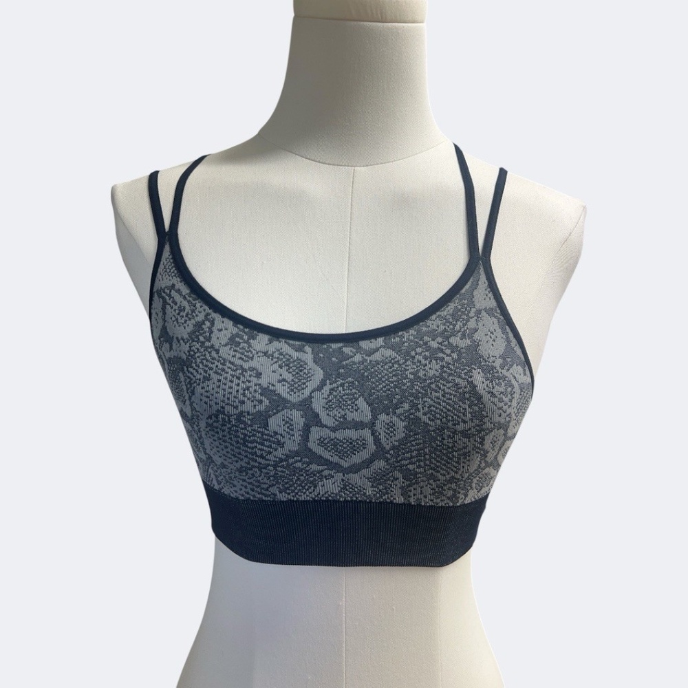Bombshell Sportswear Seamless Sports Bra XS Blue Gray Snakeskin Twin Straps‎